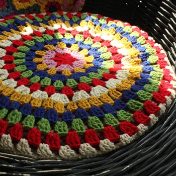 

Multi Colour Round Handmade Sofa Mat Seat Cushion for Chair Outdoor Tea Ceremony Hand Hooked Decoration Crochet Blanket Felt