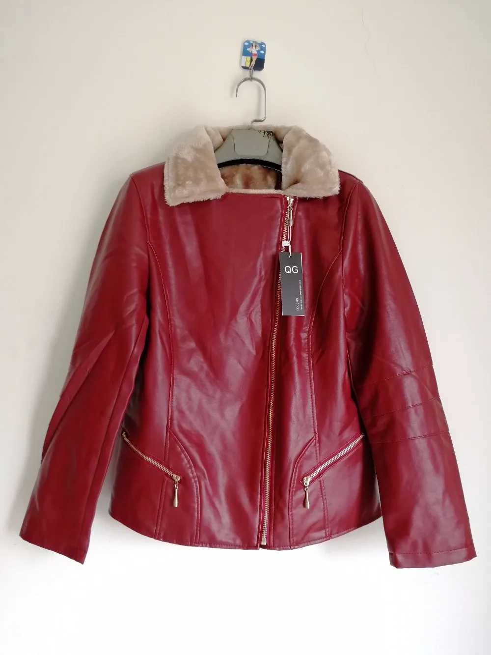 QMGOOD L-7XL, большие размеры, женская зимняя кожаная куртка с меховой подкладкой, тонкие Куртки из искусственной кожи, пальто, женская мотоциклетная куртка, большая кожаная верхняя одежда