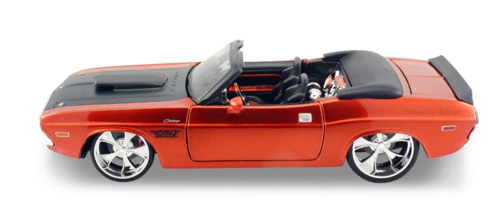 Maisto 1:24 1970 Dodge Challenger R/T литье под давлением модель спортивный гоночный автомобиль