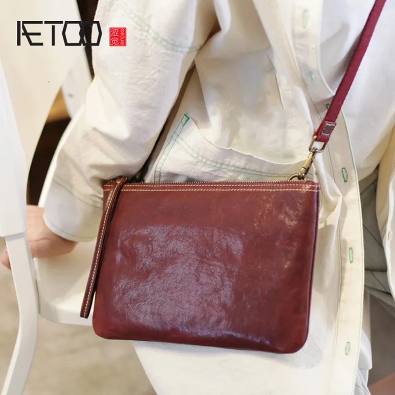 

AETOO Summer hundred paired with soft leather hand bag, leather simple envelope handbag, female retro crossbody bag