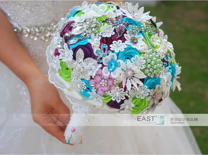 Кружева Стиль брошь букет расширенный пользовательских свадебное свадебный букет, синий и зеленый с цветами в руках Кристалл перл Букет Невесты