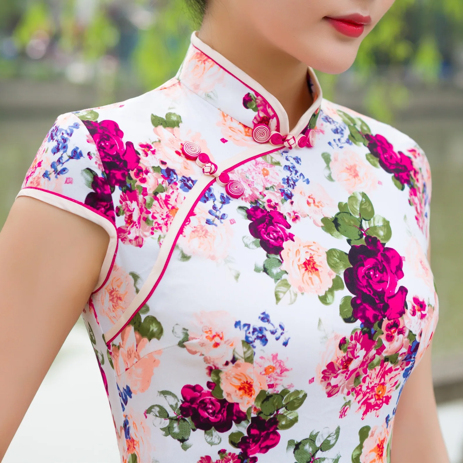 Модные женские Cheongsam летние шорты рукавом Qipao Традиционная Китайская одежда с цветочным принтом Платья для женщин