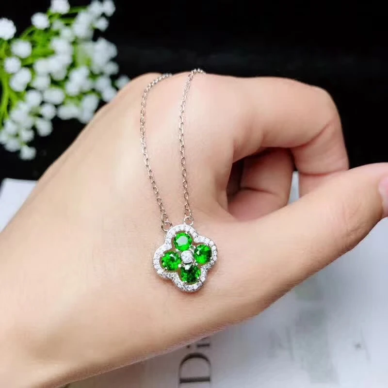  Collier de pierres précieuses diopside vert naturel collier pendentif trèfle élégant S925 argent fe
