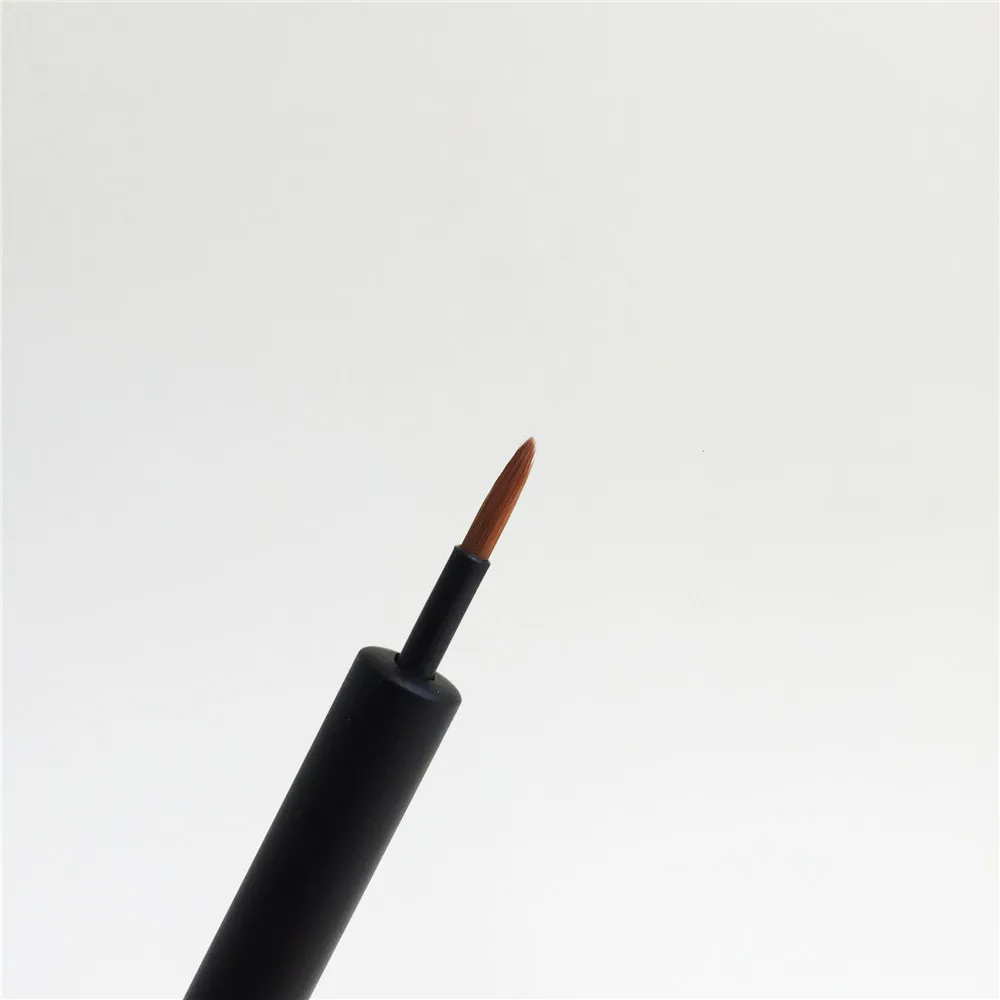 dior retractable lip brush