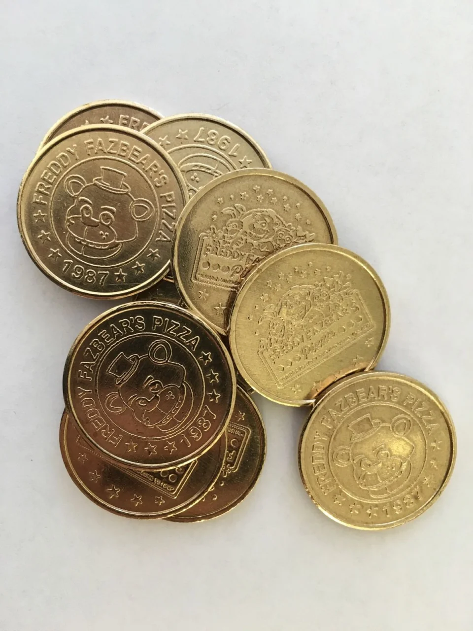 

12 FIVE NIGHTS AT FREDDY'S FNAF TOKEN COINS Party Favor BRASS C osplay props Commemorative COINS 10pcs set