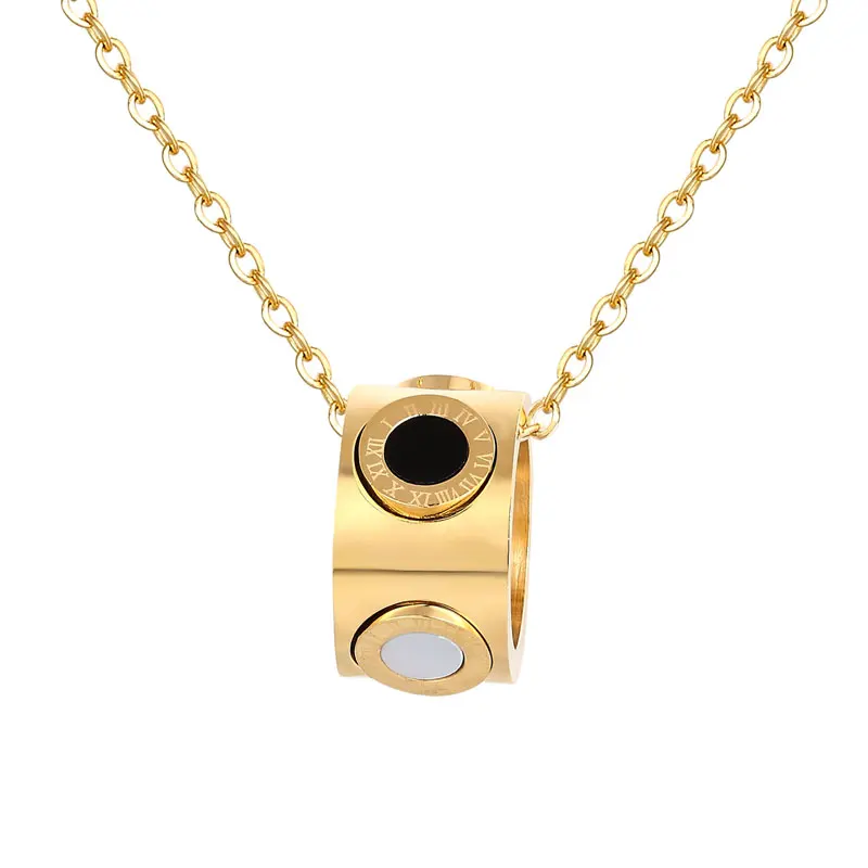 

Beautiful 4 Roman Numeral Circle Black And White Shell Pendant Necklace For Women Stainless Steel Gold Color Jewelry Wholesale