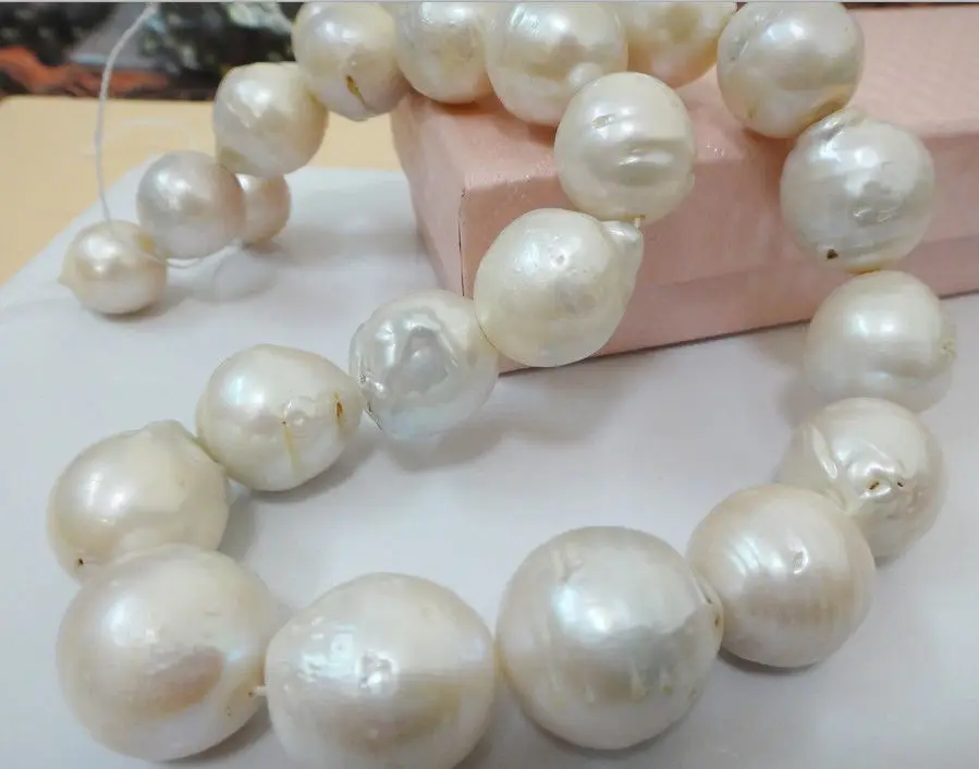 

Jewelr 005776 100% NATURAL AUSTRALIAN SOUTH SEA GENUINE WHITE PEARL NECKLACE