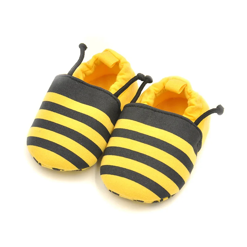 

Baby Shoes Lovely Animal Style Infant Girls First Walkers Boots Newborn Crib Shoes children Shoes quality Handmade Soft Bottom