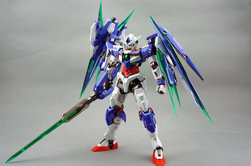 Model spraying color