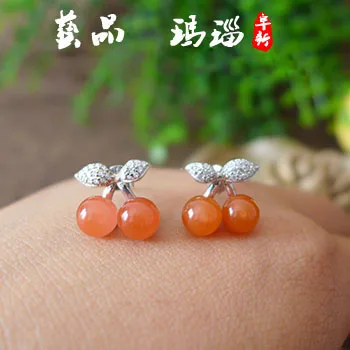 

Authentic pure natural South red agate 925 silver set South red ear nails / earrings women's new cherry
