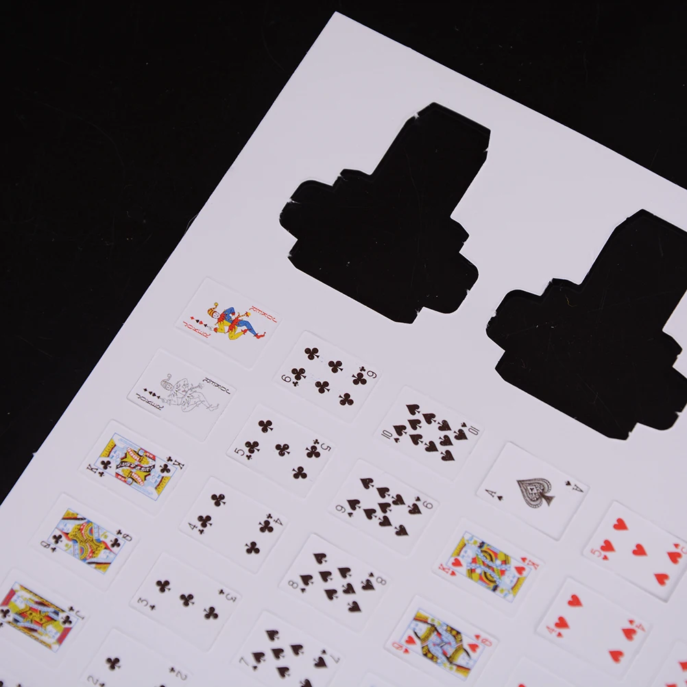 

1:12 Mini Dollhouse Miniatures Poker Cards Playing Game for BJD for Doll Accessories Pretend Toys