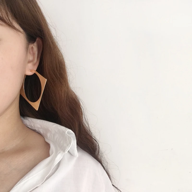 

Simple Cutout Geo Square Stud Earrings Women Grown Gifts Party Sweety Top Rock Runway Trendy Fashion Sale bijoux femme korean