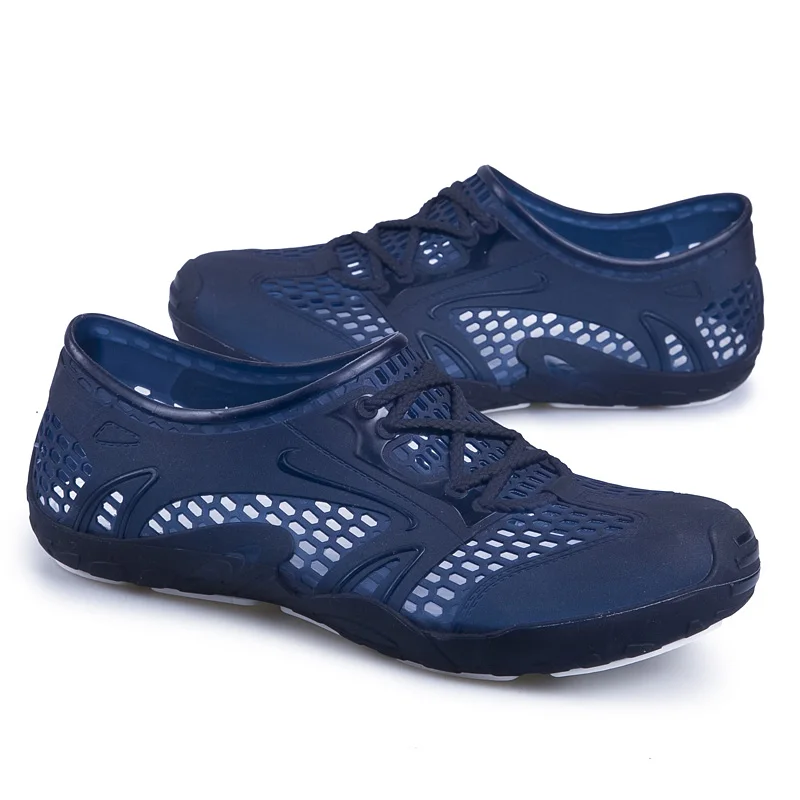 Г. Новая летняя обувь для воды мужские пляжные сандалии спортивная обувь мужская быстросохнущая река море тапочки дайвинг носки для купания 40-45 - Цвет: Небесно-голубой