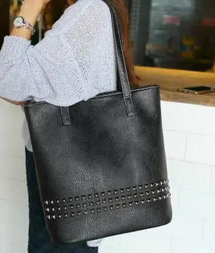 

2018 new European and American rivets handbag simple and stylish tote bag