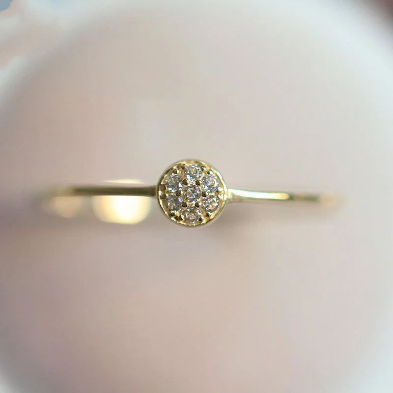 

Disc With Ultra-zirconia And Exquisite Retro-classical Style With Small INS Rings Round Diamonds 14K Gold Men's Women's Ring