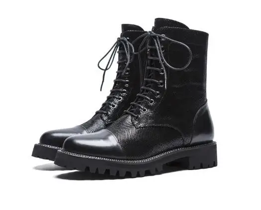 

2018 autumn and winter low heel lace-up ankle boots Woman black motorcycle boots Fashion round toe chunky heel short boots