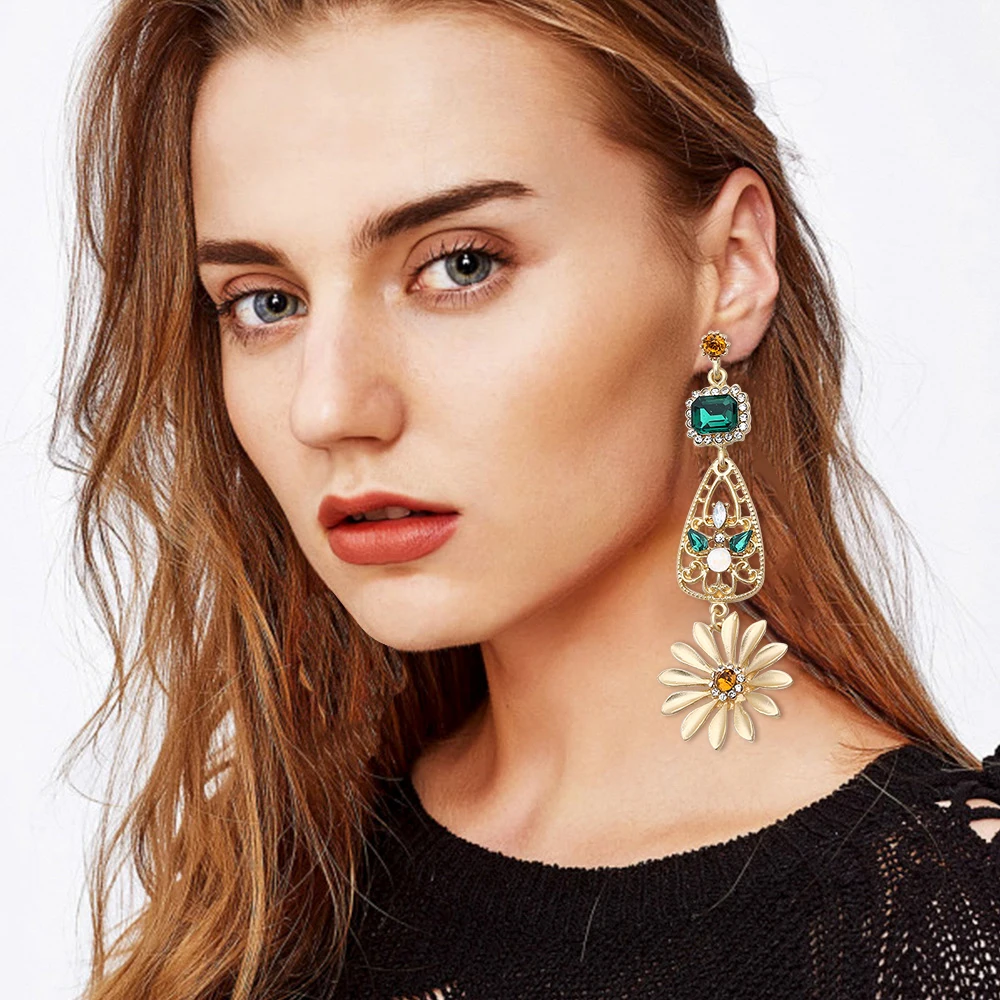 

2019 Women Flower Pendant Crystal Drop Hanging Earrings Lady Wedding Statement Long Pendant Dangle Earrings Fashion Jewelry Gift