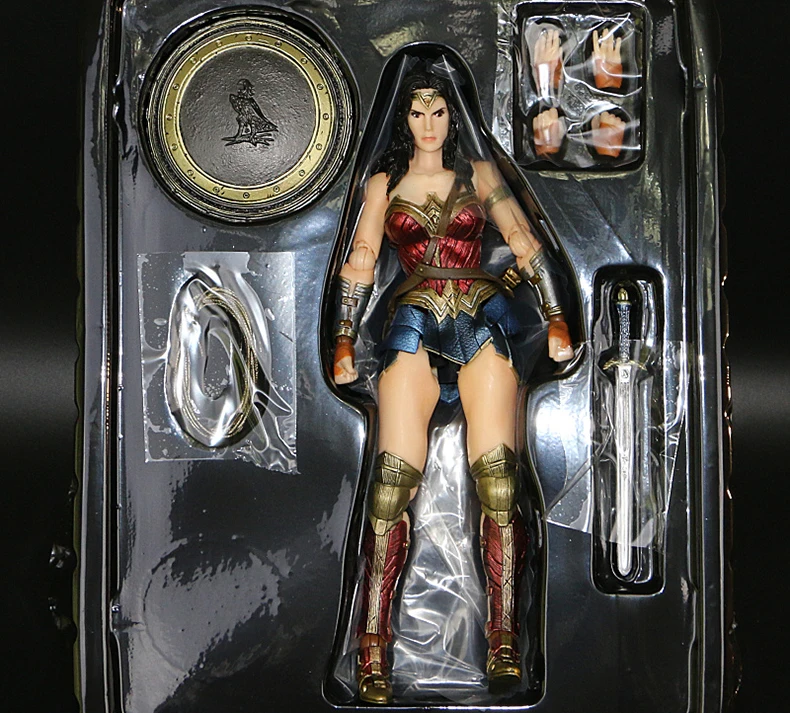 play arts wonder woman