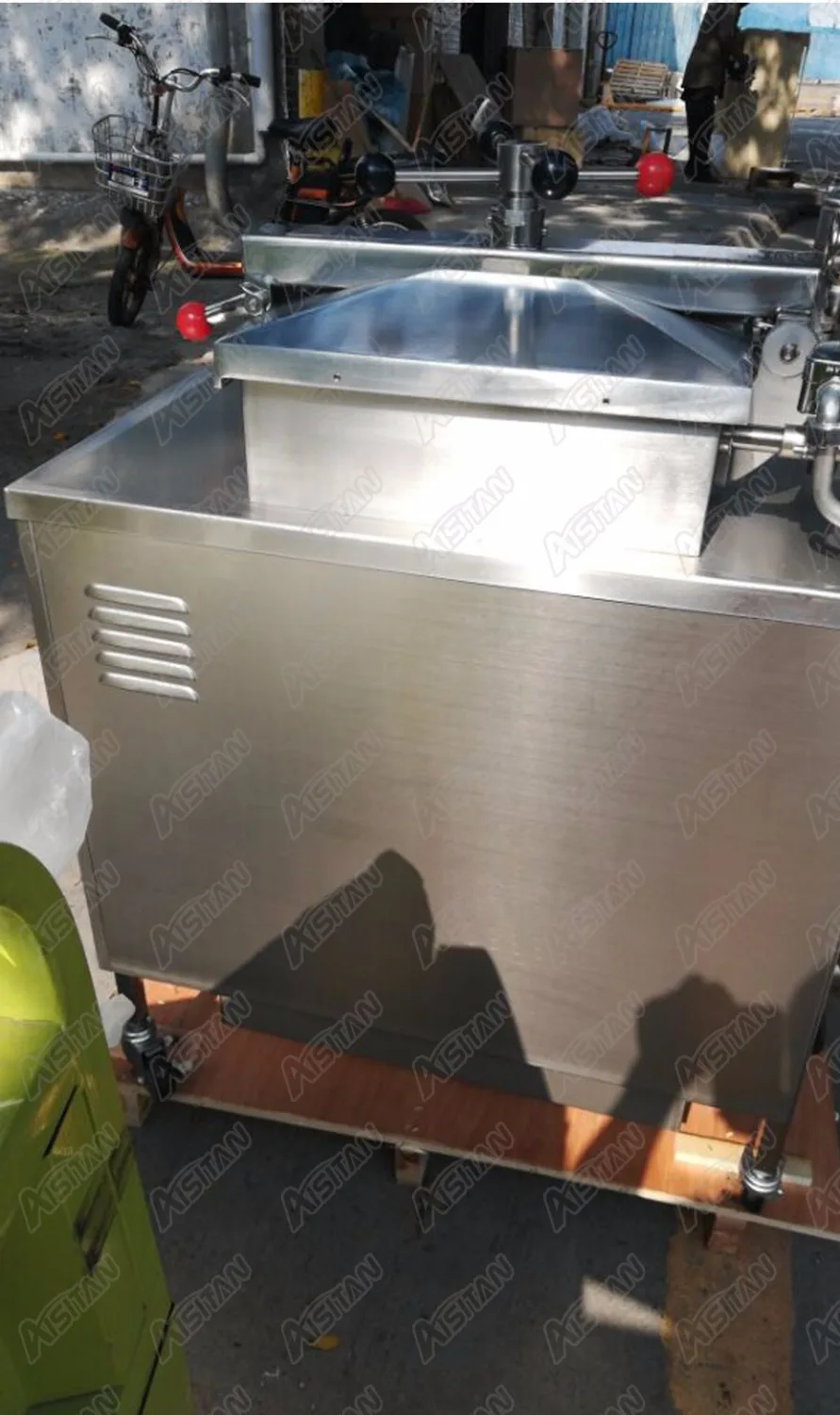 PFE800 Electric Henny Penny Style Pressure Fryer (Digital Computer control panel and With Oil Pump)