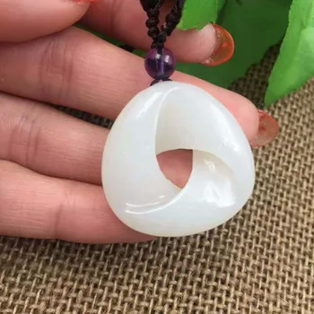 

Xinjiang hetian yu feng returned to the rotation pendant/
