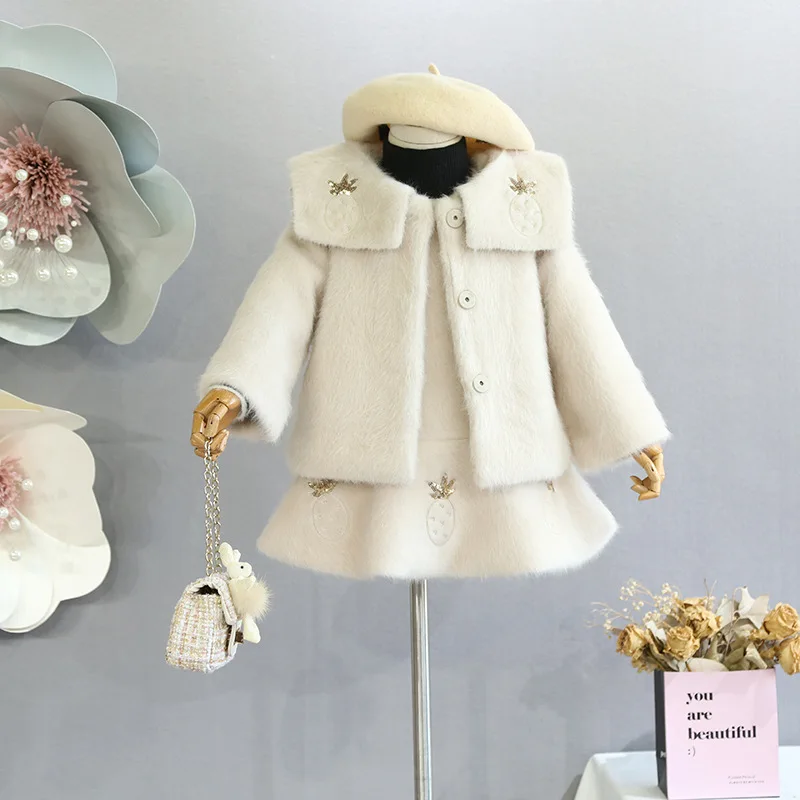 

Girls faux fur children's clothing 2018 winter new sweet girl warm coat jacket female treasure fur vest dress grinch christmas