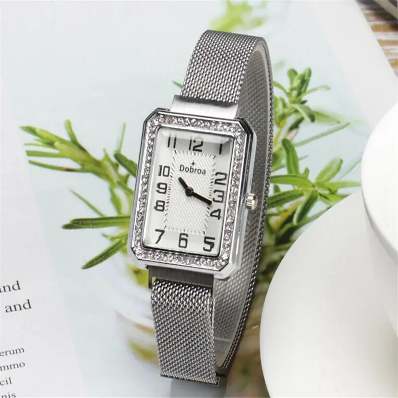 

Hot Selling Women Watches Square Dial Ladies Quartz Wristwatch Movement Rhinestone Magnetic Buckle Strap Clock Zegarki Damski50