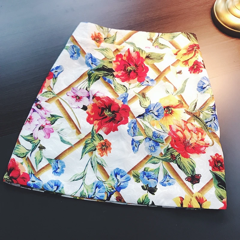 

Luxury Brand Runway Skirt for Women Vintage Insects Floral Prints Relief Mini Skirt Party Vestidos