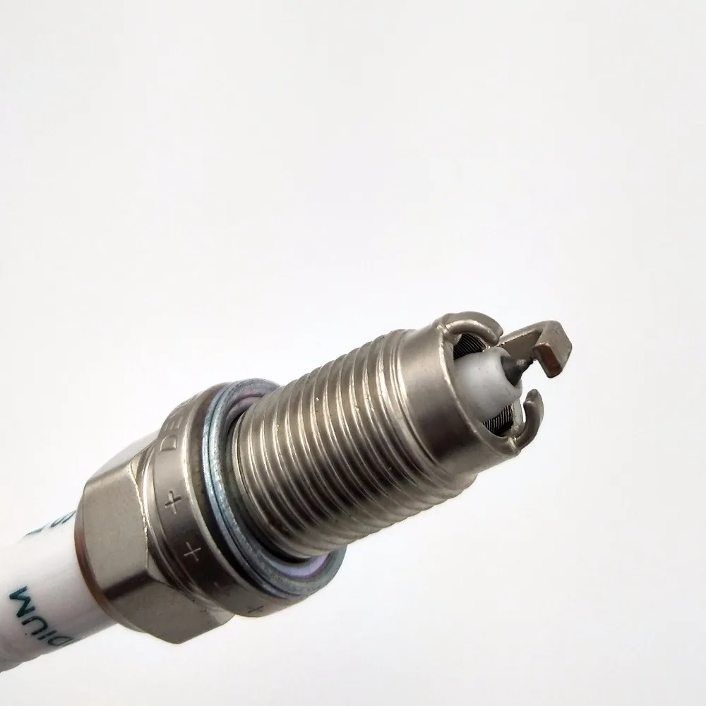 4pcs/lot OEM 9091901221 90919 01221 SK20BGR11 Iridium Spark Plug Car