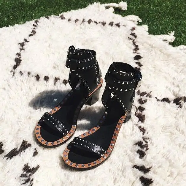 

Small Studs Cover Straps Women Open Toe Sandals Ankle Buckles Cross Ladies Slingback High Heels Rome Style Summer Fashion Sandal