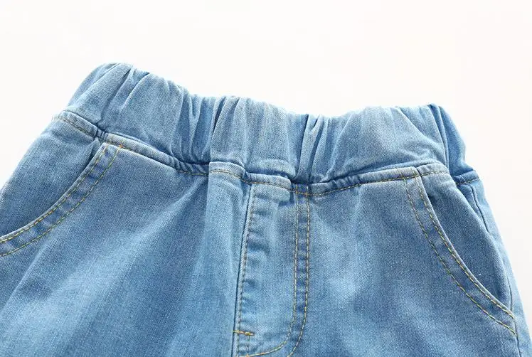 Весна и лето новые рваные джинсы для мальчиков детские шорты с героями мультфильмов джинсовые обрезанные брюки штаны для мальчиков детская одежда