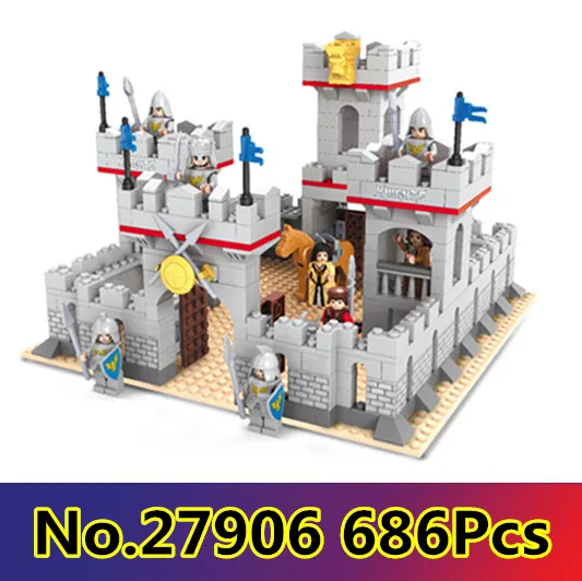 

Ausini Model building kits compatible with lego city castle 686 pcs 3D blocks model building toys hobbies for children