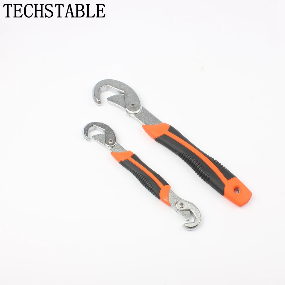 Multifunctional universal wrench quick wrench water pipe open end