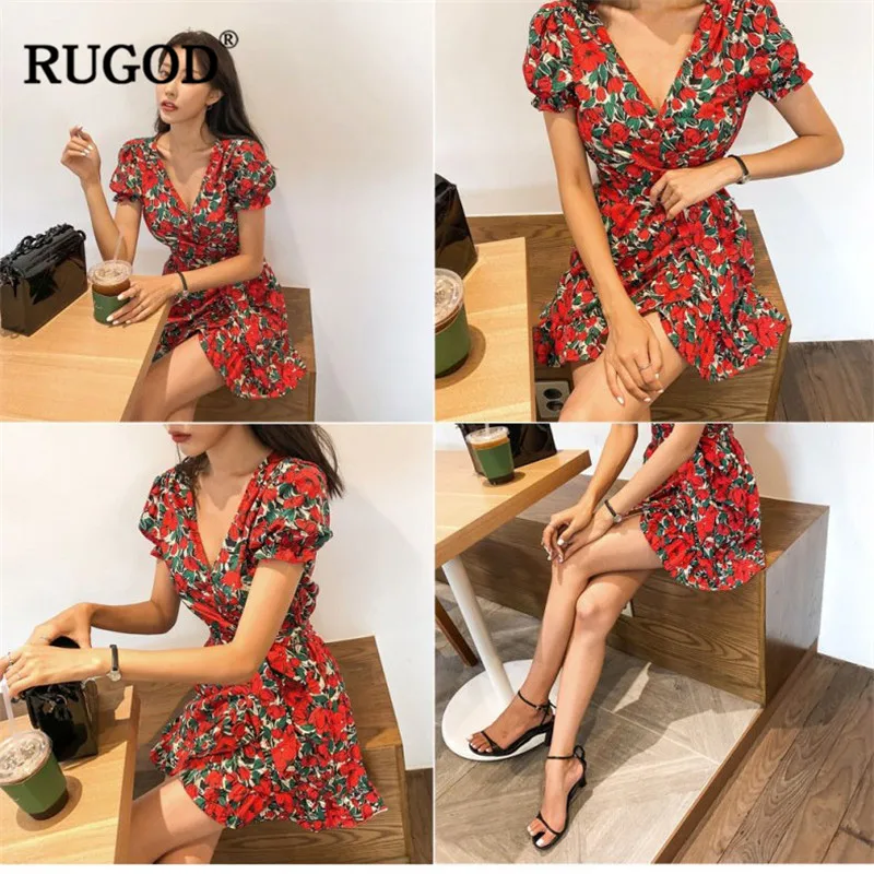 Женское платье с цветочным принтом RUGOD мини облегающее короткими рукавами и v