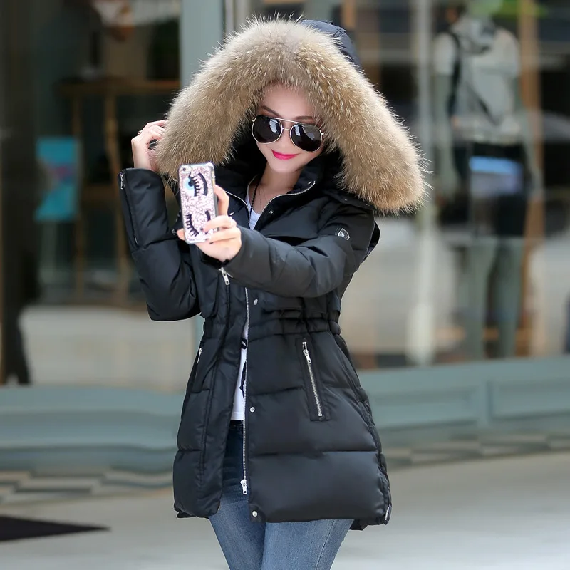Зимняя куртка Для женщин пальто с капюшоном Фирменная Новинка большой меховой Куртка с воротником Повседневное длинный тонкий теплый Женская куртка-парка YM127 - Цвет: black