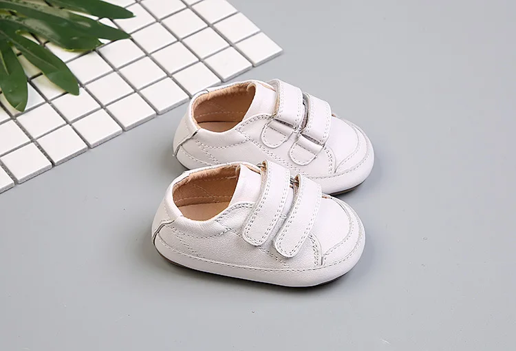 Bebê da Criança Sapatos de Cor Escorregadio das Crianças Couro Genuíno Novo Pura Cabeça Redonda Pasta Mágica Borracha Macio Sapatos Casuais 11 Mamãe e Bebê