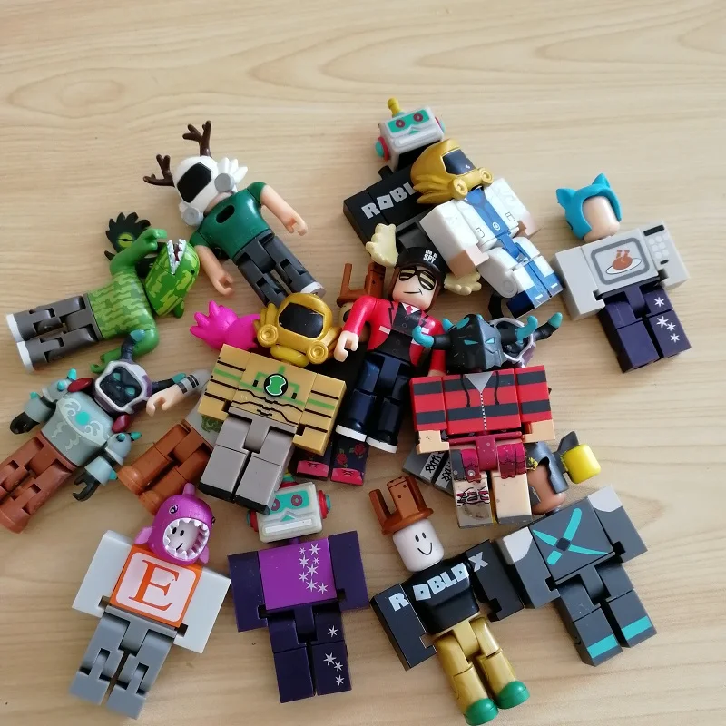 

7-8cm Random Cartoon Roblox Game Figma Oyuncak PVC Anime Characters Collection Action Figure Toy Kids Gift Building Blocks Toys