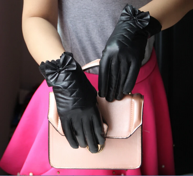 Real Fur Winter Touch Screen Genuine Leather Plus velvet Warm font b Motorcycles b font Bow