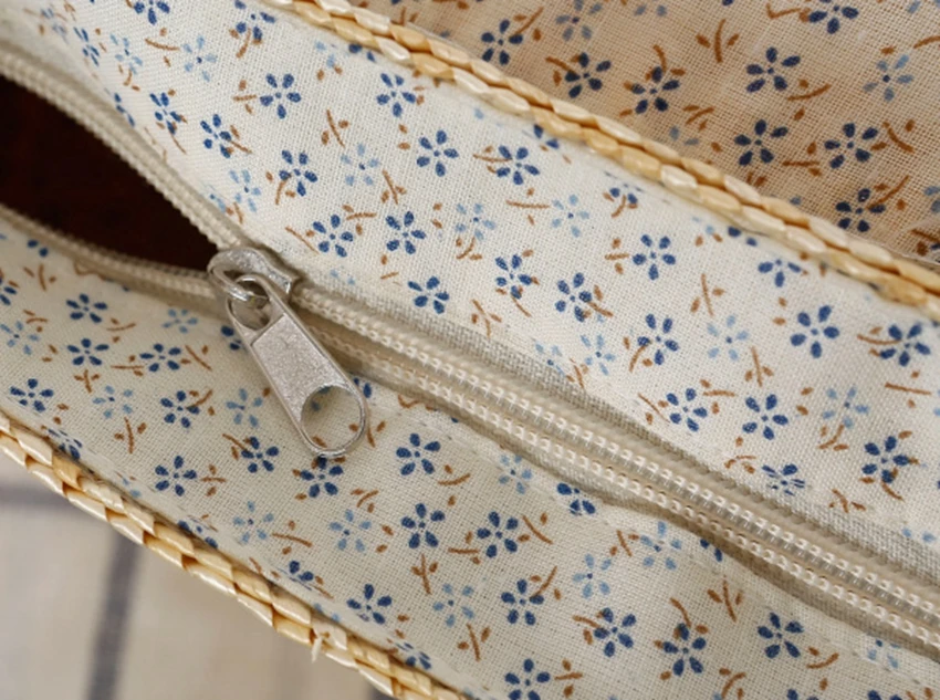 4440393609_836269708
