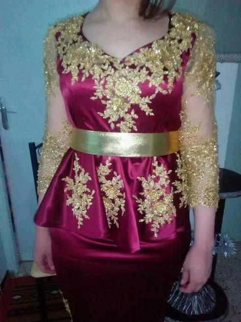 

Sexy Plus Size Arabic Muslim Gold Long Sleeve Evening Prom Dresses Gown 2019 Elegant Women Formal Party Dress