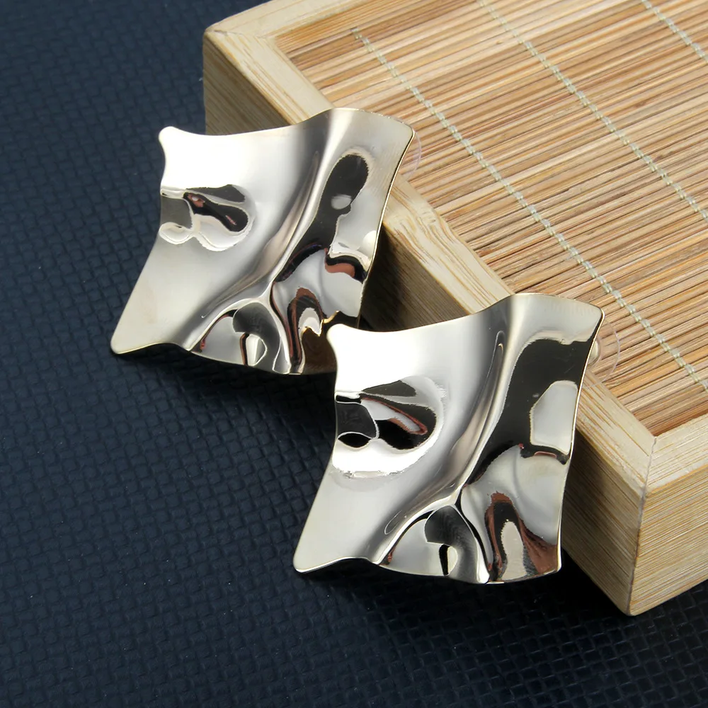 8877224330_879838497