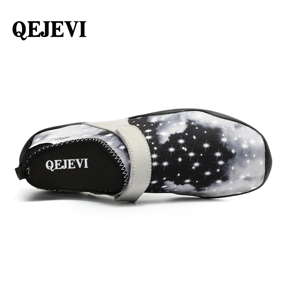 2018 QEJEVI الرجال النساء حذاء المشي في الهواء الطلق التخييم المشي صندل سريعة تجفيف المطاط أحذية مقاومة للانزلاق أكوا المياه المنبع الأحذية