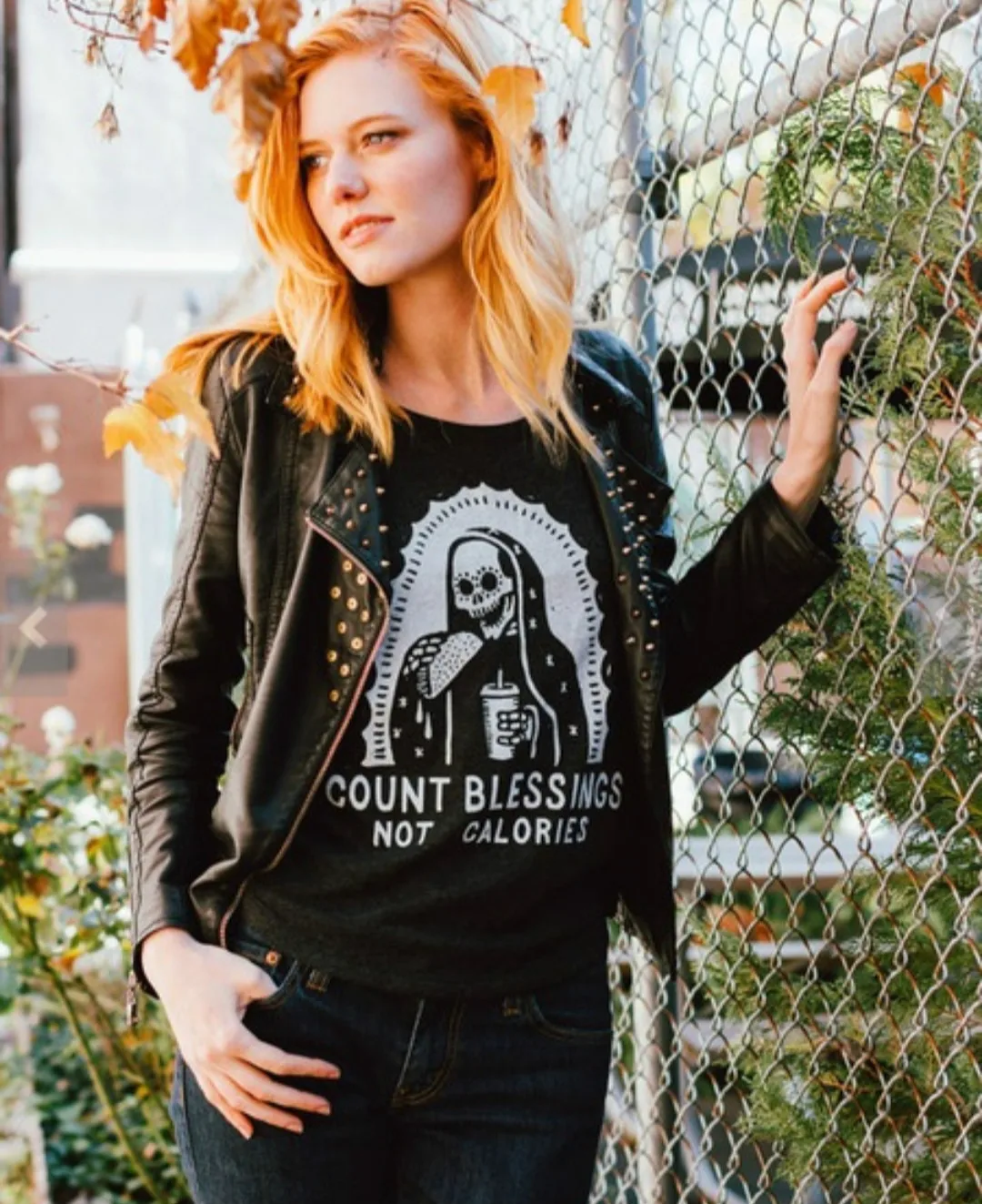 

Funny Skull Printed Vogue T shirt Count Blessings Not Calories Black Women Summer Tops Plus Size Cotton Tumblr T shirt Tops tee