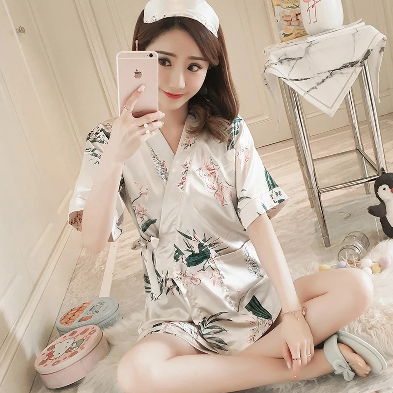 

Two Suits of Silk Kimono for Women's Summer Sleepwear of 2019 Style Korean Version of Thin Short Sleeve Cartoon Ice Silk Housewe