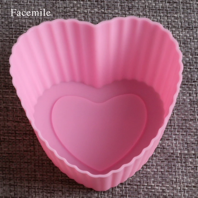 

Gift 1Pcs 7cm Muffin Cupcake Silicone Cups Love Heart For Muffin Cupcake DIY Baking Fondant Muffin Gift Cups Molds 04052