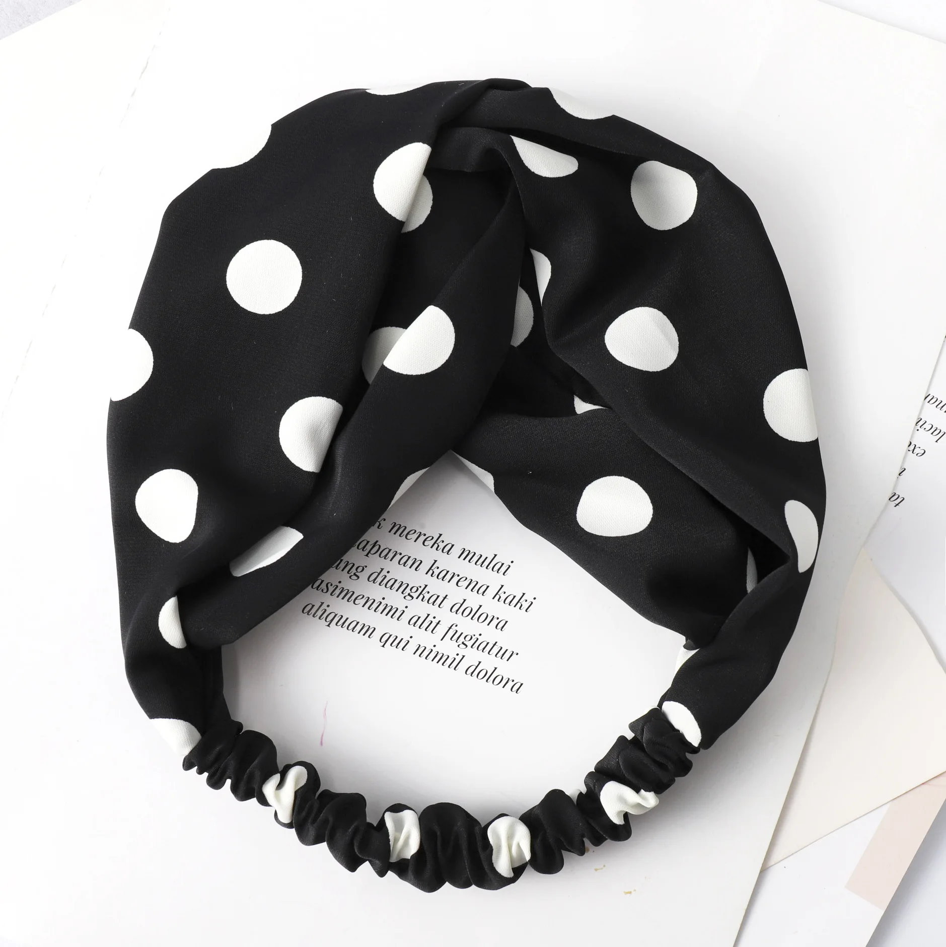 

2019 Trend Retro Polka Dots Sweet Cross Headband Women Hair Ornament Ladies Face Washing Towel Turban Bands
