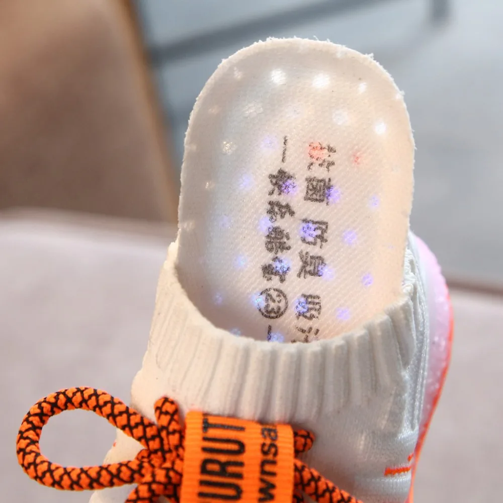 2019 kids sneakers lights colorful radiant shoes LED flash kids sneakers boys non-slip kids sneakers girls krampon futbol 40J23 (23)