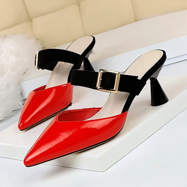 Boussac/разноцветные женские босоножки с геометрическим каблуком; пикантные босоножки на высоком каблуке с острым носком; элегантная женская обувь с пряжкой; SWC0404