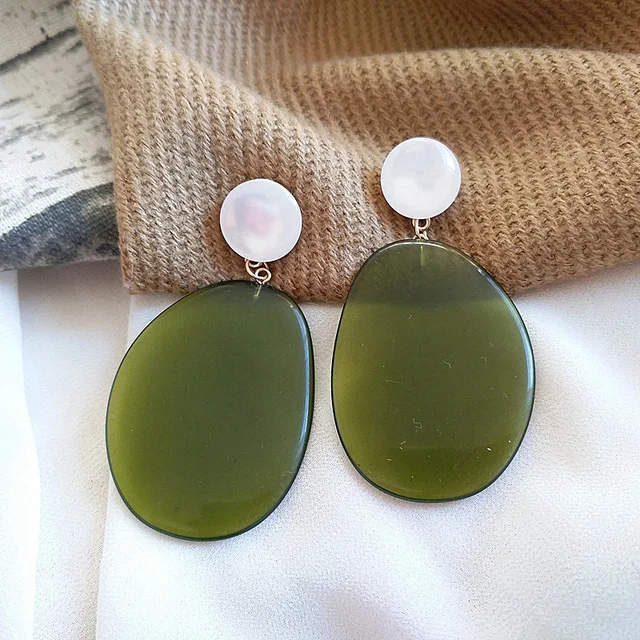 

Glam Geo Resin statement Stud Earrings Drama Queen hiphop Party T Show Gift Brincos super punk runway rare Red Green Trendy