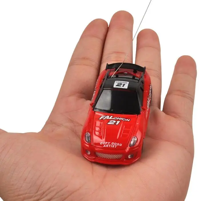 Горячая продажа 4 вида цветов 20 км/ч колы Мини RC автомобиль радио дистанционное