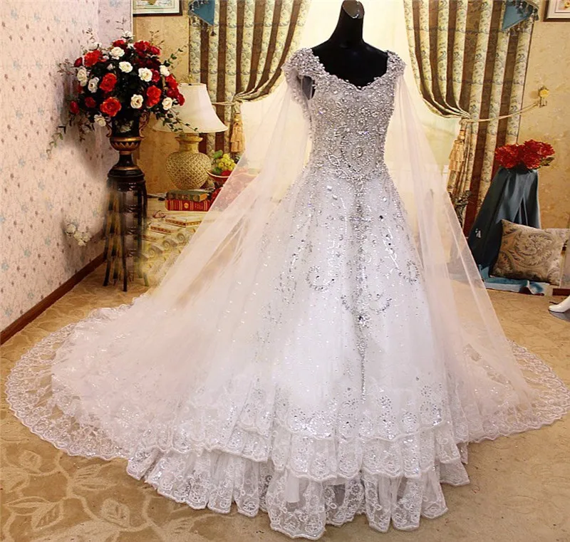 Luxury Wedding Dress 2015 Heavy Crystals Beads Lace Appliques Ball Gown Bridal Dresses With Shawl Vestido De Noiva IZ218